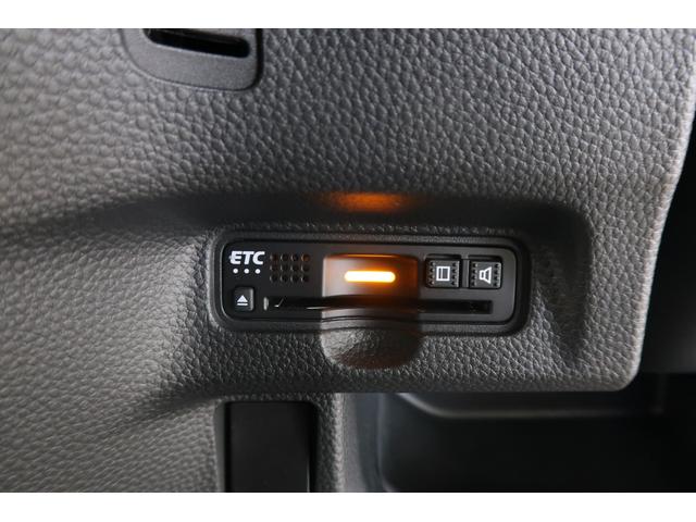 N-BOXカスタム G・Lホンダセンシング ホンダ認定中古車/バックカメラ/両側電動スライドドア/フルエアロ/メモリーナビ/インターナビ/CD/DVD再生/ミュージックサーバー/ベンチシート/アルミホイール/フロアマット/ETC/純正ナビ(19枚目)