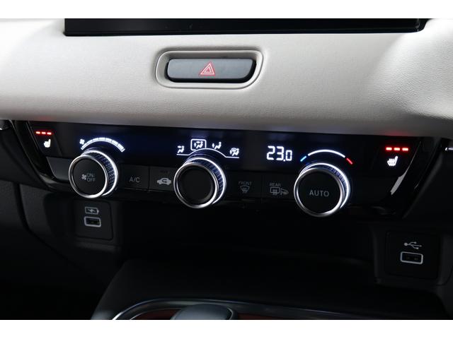 ヴェゼル e:HEVPLaY ホンダ認定中古車/バックカメラ/メモリーナビ/インターナビ/USB入力電子/Bluetooth/LEDヘッドライト/サンルーフ・ガラスルーフ/アルミホイール/シートヒーター/フロアマット/ETC(14枚目)