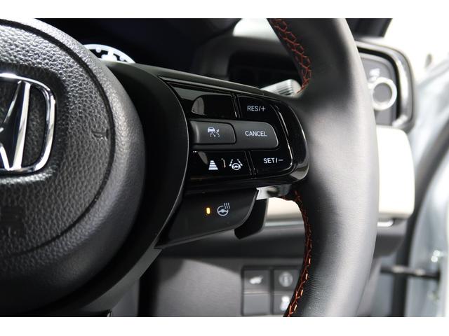 ヴェゼル e:HEVPLaY ホンダ認定中古車/バックカメラ/メモリーナビ/インターナビ/USB入力電子/Bluetooth/LEDヘッドライト/サンルーフ・ガラスルーフ/アルミホイール/シートヒーター/フロアマット/ETC(15枚目)