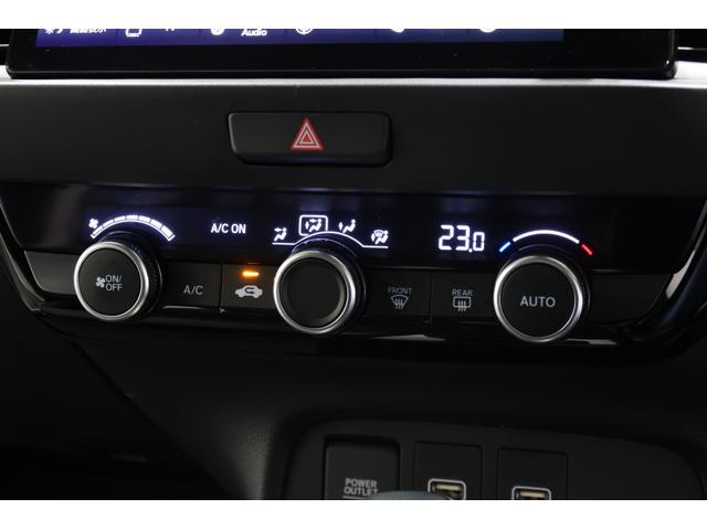 フィット クロスター　当社デモカー／バックカメラ／後席モニター／インターナビ／ＬＥＤヘッドライト／アルミホイール／ＥＴＣ／ワンセグＴＶ／フルセグＴＶ／メモリーナビ／ＵＳＢ入力電子／Ｂｌｕｅｔｏｏｔｈ／レーンアシスト（14枚目）