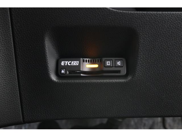 フィット クロスター　当社デモカー／バックカメラ／後席モニター／インターナビ／ＬＥＤヘッドライト／アルミホイール／ＥＴＣ／ワンセグＴＶ／フルセグＴＶ／メモリーナビ／ＵＳＢ入力電子／Ｂｌｕｅｔｏｏｔｈ／レーンアシスト（18枚目）