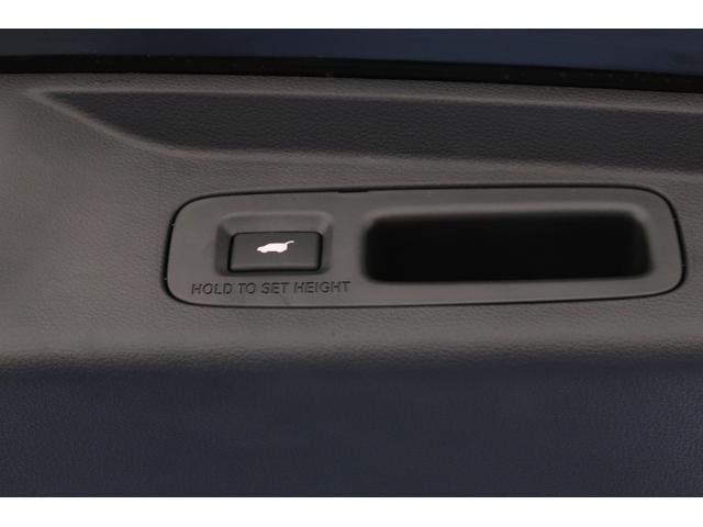 オデッセイ アブソルート・ＥＸ　ホンダ認定中古車／全周辺カメラ／両側電動スライドドア／電動リアゲート／ＬＥＤヘッドライト／電動シート／ウオークスルー／ベンチシート／シートヒーター／３列シート／オットマン／ＭＴモード付／ＥＴＣ／ナビ（24枚目）