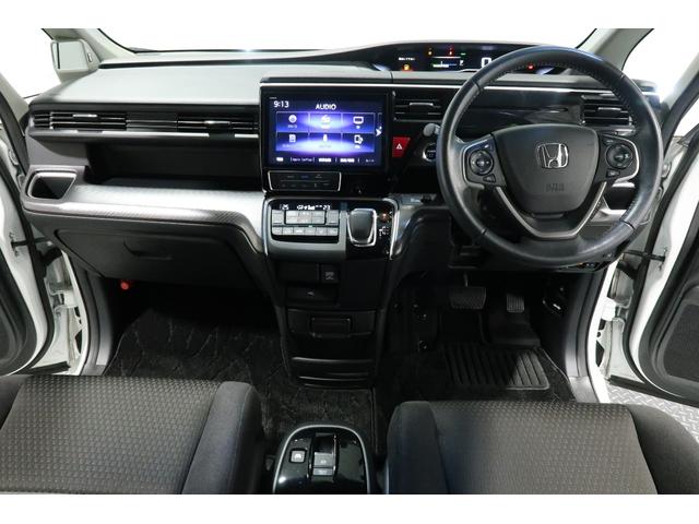 ステップワゴンスパーダ ｅ：ＨＥＶスパーダＧホンダセンシング　ホンダ認定中古車／バックカメラ／ワンセグＴＶ／フルセグＴＶ／メモリーナビ／インターナビ／ＣＤ／ＤＶＤ／アルミホイール／３列シート／ウオークスルー／オートライト／ＥＴＣ／純正ナビ　Ｂｌｕｅｔｏｏｔｈ音楽（9枚目）
