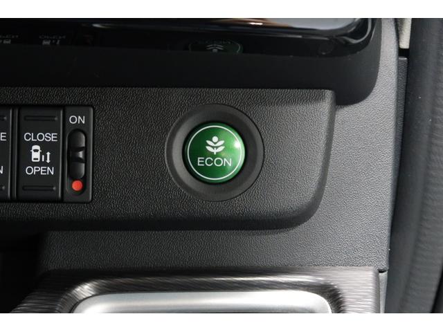 ステップワゴンスパーダ ｅ：ＨＥＶスパーダＧホンダセンシング　ホンダ認定中古車／バックカメラ／ワンセグＴＶ／フルセグＴＶ／メモリーナビ／インターナビ／ＣＤ／ＤＶＤ／アルミホイール／３列シート／ウオークスルー／オートライト／ＥＴＣ／純正ナビ　Ｂｌｕｅｔｏｏｔｈ音楽（19枚目）