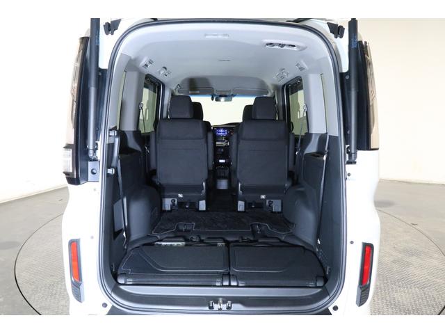 ステップワゴンスパーダ ｅ：ＨＥＶスパーダＧホンダセンシング　ホンダ認定中古車／バックカメラ／ワンセグＴＶ／フルセグＴＶ／メモリーナビ／インターナビ／ＣＤ／ＤＶＤ／アルミホイール／３列シート／ウオークスルー／オートライト／ＥＴＣ／純正ナビ　Ｂｌｕｅｔｏｏｔｈ音楽（27枚目）