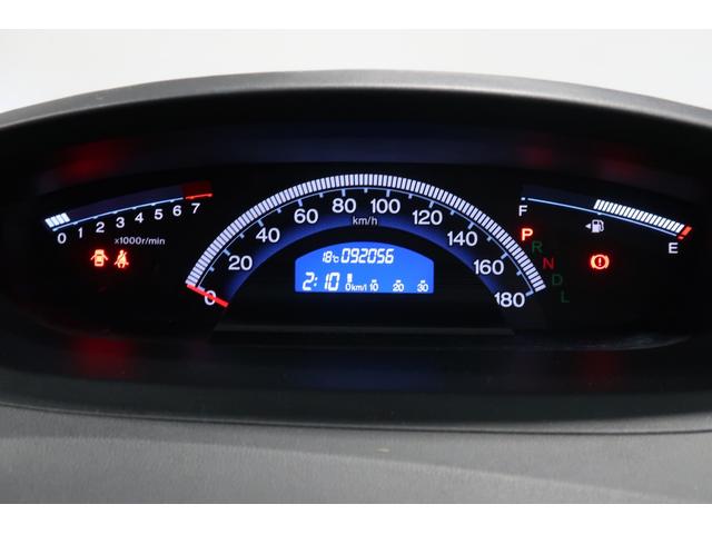 フリード Ｇジャストセレクション　ホンダ認定中古車／バックカメラ／ワンセグＴＶ／ＣＤ／片側電動スライドドア／３列シート／ＥＴＣ／オートライト／純正ナビ　Ｂｌｕｅｔｏｏｔｈ対応　Ｂモニター　スマトキー　ワンオナ　助手席エアバッグ　１セグ（11枚目）