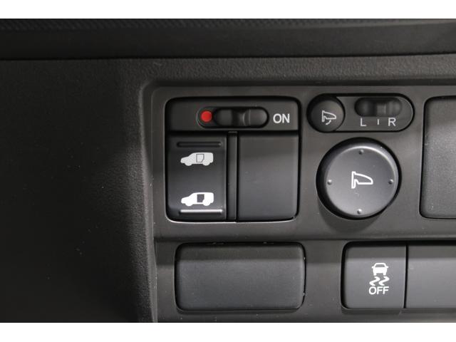 フリード Ｇジャストセレクション　ホンダ認定中古車／バックカメラ／ワンセグＴＶ／ＣＤ／片側電動スライドドア／３列シート／ＥＴＣ／オートライト／純正ナビ　Ｂｌｕｅｔｏｏｔｈ対応　Ｂモニター　スマトキー　ワンオナ　助手席エアバッグ　１セグ（13枚目）