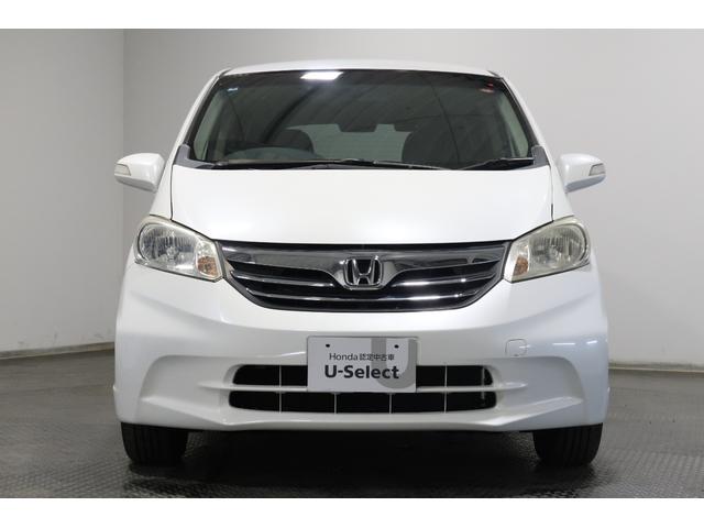 フリード Ｇジャストセレクション　ホンダ認定中古車／バックカメラ／ワンセグＴＶ／ＣＤ／片側電動スライドドア／３列シート／ＥＴＣ／オートライト／純正ナビ　Ｂｌｕｅｔｏｏｔｈ対応　Ｂモニター　スマトキー　ワンオナ　助手席エアバッグ　１セグ（21枚目）