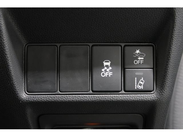 ステップワゴンスパーダ スパーダ・クールスピリットホンダセンシング　ホンダ認定中古車　１年保証　メモリーナビ　Ｂカメラ　ドラレコ　ＥＴＣワンオーナー　サイドエアバック　スマートキ　左右電動スライドドア　バックモニタ　Ｗエアコン　地ＴＶ　ナビ＆ＴＶ　三列シート　ＵＳＢ（17枚目）