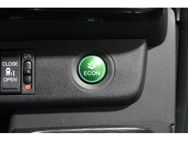 ステップワゴンスパーダ スパーダ・クールスピリットホンダセンシング　ホンダ認定中古車　１年保証　メモリーナビ　Ｂカメラ　ドラレコ　ＥＴＣワンオーナー　サイドエアバック　スマートキ　左右電動スライドドア　バックモニタ　Ｗエアコン　地ＴＶ　ナビ＆ＴＶ　三列シート　ＵＳＢ（19枚目）