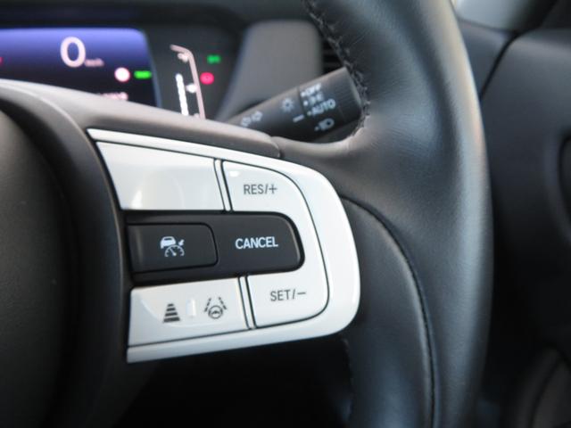 e:HEVホーム 2年保証付デモカー運転支援ドラレコ 誤発進抑制機能 レーンキープ ブルートゥース 1オーナー USB 横滑り防止機能 DVD再生可 スマートキー オートライト フルTV カーテンエアバック 元試乗車(13枚目)