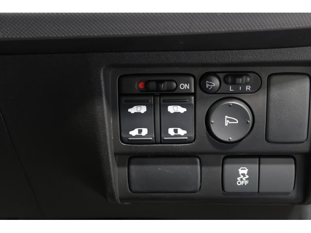 フリードハイブリッド ジャストセレクション 認定中古車 1年保証付 ワンオーナー ナビ Bカメラ ドラレコ ETC 運転支援 セキュリティー 横滑り防止機能 オートクルーズ 地デジ エアバック DVD再生可能 キーレスエントリー PS 3列(15枚目)