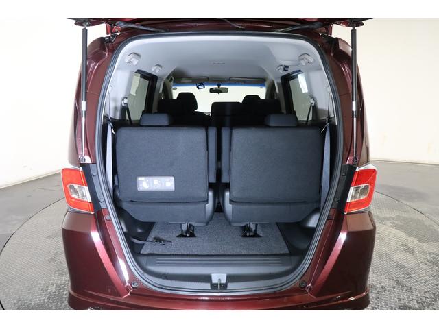 フリードハイブリッド ジャストセレクション 認定中古車 1年保証付 ワンオーナー ナビ Bカメラ ドラレコ ETC 運転支援 セキュリティー 横滑り防止機能 オートクルーズ 地デジ エアバック DVD再生可能 キーレスエントリー PS 3列(24枚目)