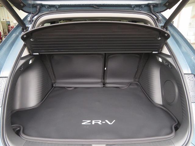 ZR-V e:HEVZ 2年保証 Hコネクト センシング 全周囲カメラ 車内Wi-Fi 前後ドラレコ アクセル踏み間違い抑制 電動リアゲート ステアリングヒーター 障害物センサー ブラインドスポットモニター 革シート レザー(29枚目)