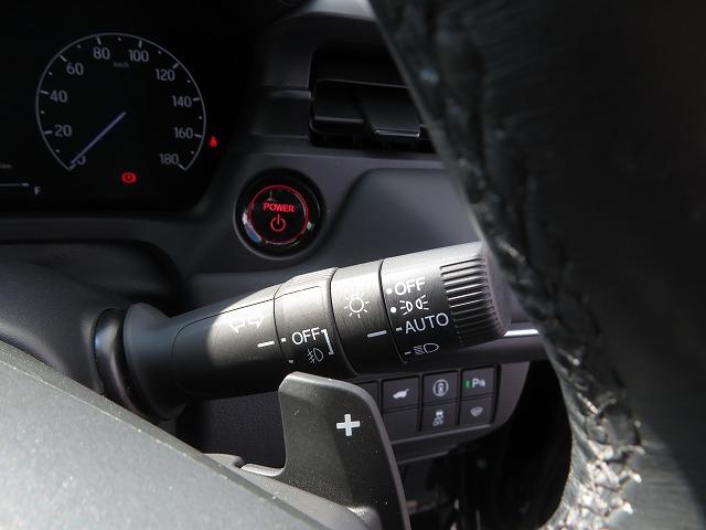 ヴェゼル e:HEVZ 2年保証 Hセンシング Bluetooth対応 前後ドラレコ Bluetooth対応ナビ USB入力端子 ステアリングヒーター 障害物センサー 電動リアゲート ブラインドスポットモニター コネクト(25枚目)