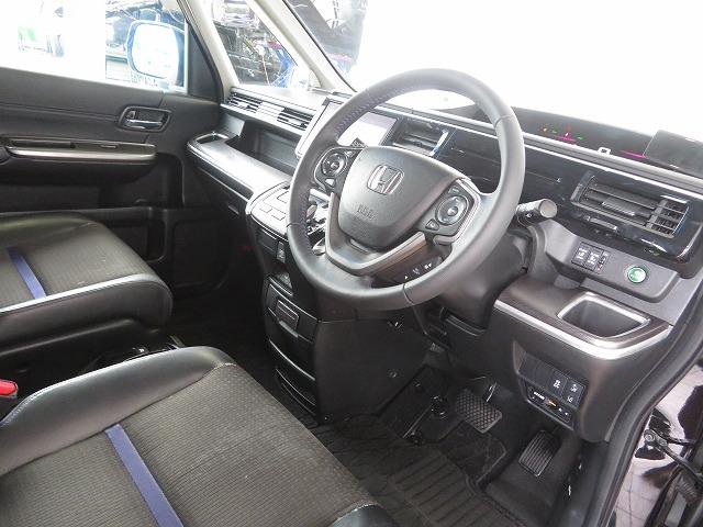 ステップワゴンスパーダ e:HEVスパーダG・EXホンダセンシング ディーラー保証 Hセンシング リア席モニター Bluetooth対応ナビ ドラレコ クルーズコントロール 両側電動スライドドア シートヒーター ETC2.0 USB入力端子 Wエアコン バックカメラ(12枚目)