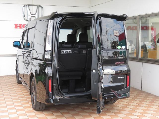 ステップワゴンスパーダ e:HEVスパーダG・EXホンダセンシング ディーラー保証 Hセンシング リア席モニター Bluetooth対応ナビ ドラレコ クルーズコントロール 両側電動スライドドア シートヒーター ETC2.0 USB入力端子 Wエアコン バックカメラ(35枚目)