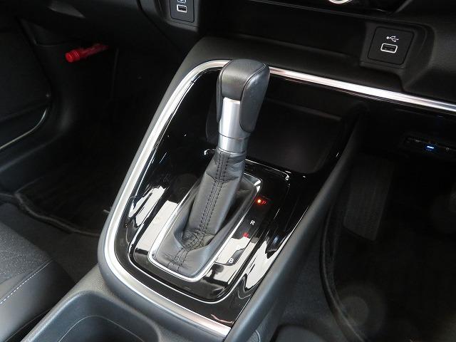 ヴェゼル ｅ：ＨＥＶＺ　２年保証　センシング　Ｈコネクト　前後ドラレコ　ステアリングヒーター　障害物センサー　シートヒーター　ブラインドスポットモニター　ＵＳＢ入力端子　Ｂｌｕｅｔｏｏｔｈ対応ナビ　バックカメラ　フルセグ（18枚目）