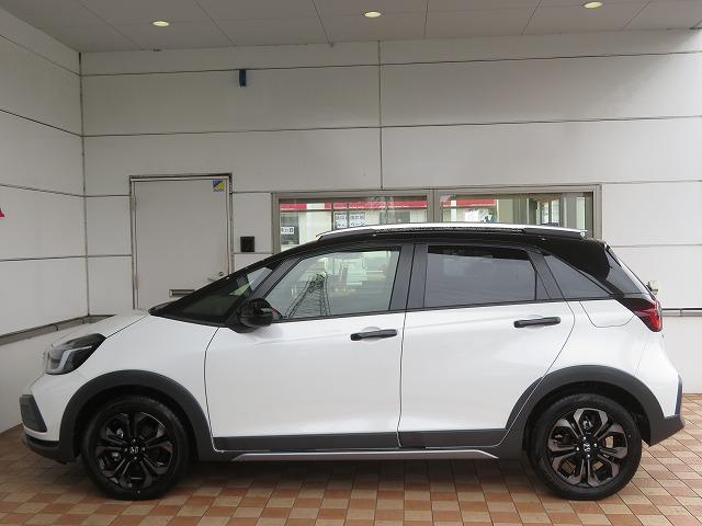 フィット e:HEVクロスター デモカー Hコネクト Bluetooth対応ナビ 車内Wi-Fi USB入力端子 アクセル踏み間違い抑制対象車 ETC2.0 障害物センサー ルーフレール バックカメラ ドラレコ クルーズコントロール(31枚目)