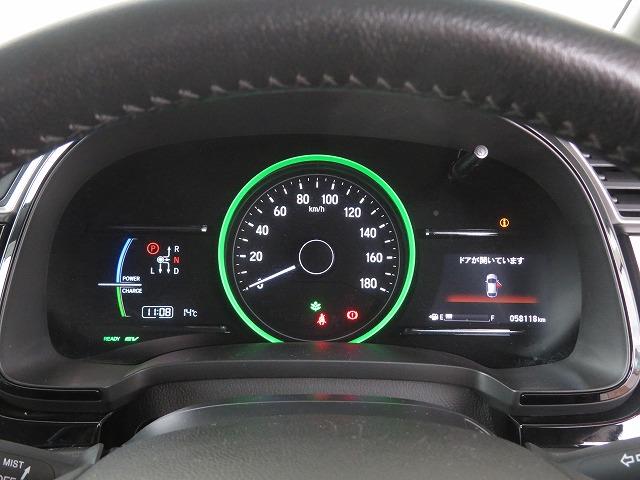 スーピードメーターを中心に置いた１眼メーター★メーター内には多彩な情報を表示してくれる★インフォメーションディスプレイ★