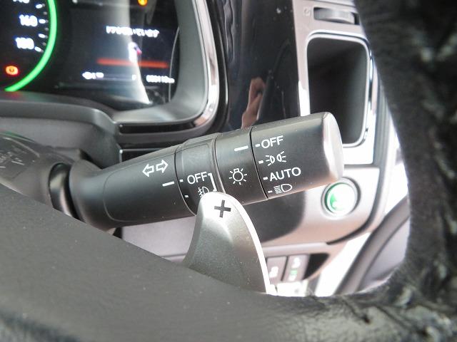 【ＭＴモード】自在なシフト操作でもっと走りたくなる♪操る楽しみを深くするパドルシフト♪ハンドル裏側で操作可能です◎走りはいっそう楽しく♪下り坂などでエンジンブレーキを効かせたい時にも便利です◎