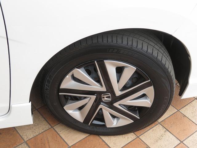 ホンダ純正ホイールトリム装着♪ボディとのバランスの良さはやっぱり純正です♪♪