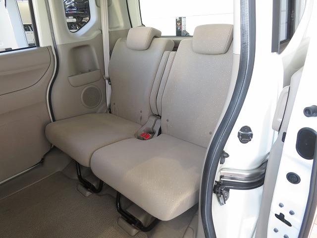 Ｎ－ＢＯＸ Ｇ・Ｌパッケージ　ディーラー保証　リア席モニター　Ｂｌｕｅｔｏｏｔｈ対応ナビ　バックカメラ　ＣＤ／ＤＶＤ再生　左電動スライドドア　ベンチシート　ＥＴＣ　ミュージックサーバー　電動格納ミラー　横滑り防止装置　　純正アルミ（12枚目）