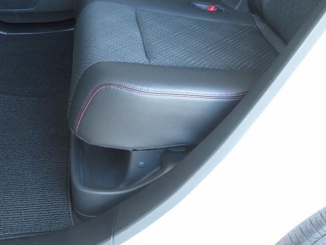 Ｎ－ＷＧＮカスタム Ｇ・ターボパッケージ　ディーラー保証　Ｂｌｕｅｔｏｏｔｈ対応ナビ　ドラレコ　バックカメラ　ＭＴモードパドルシフト　クルーズコントロール　ＥＴＣ　ターボ車　衝突被害軽減Ｂ　ベンチシート　ＣＤ・ＤＶＤ再生　ＴＶ　オートライト（13枚目）