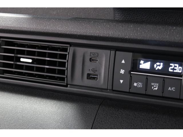 Ｎ－ＢＯＸカスタム ターボ　認定中古車　２年保証付　Ｂｌｕｅｔｏｏｔｈ対応ナビ　ドラレコ　ＥＴＣ　運転支援　デモカー　全周囲カメラ　センシング　アクセル踏み間違い抑制　コネクト　シートヒーター　両側電動スライド　車内Ｗｉ－Ｆｉ（23枚目）