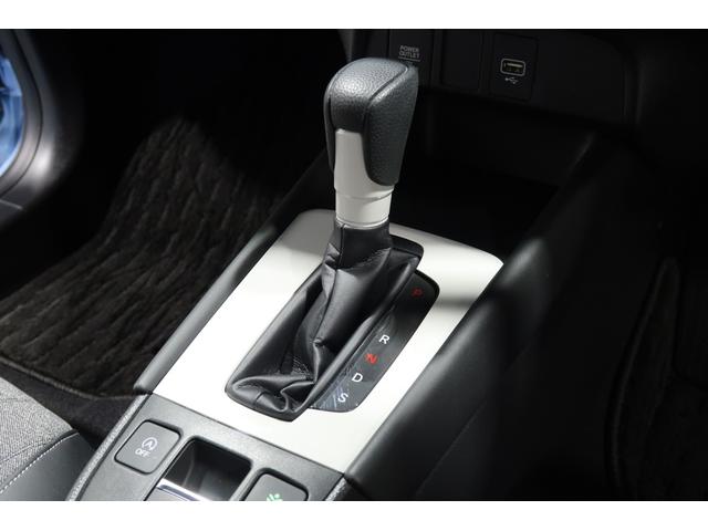 フィット ホーム　認定中古車　１年保証付　ワンオーナー　ナビ　Ｂカメラ　ドラレコ　ＥＴＣ　運転支援　衝突軽減ブレーキ　リアカメ　ＬＥＤライト　クリアランスソナー　エアバッグ　ｉストップ　スマ－トキ－　盗難防止装置　ＢＴ（13枚目）