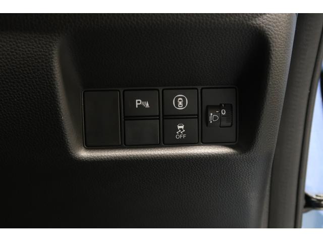 フィット ホーム　認定中古車　１年保証付　ワンオーナー　ナビ　Ｂカメラ　ドラレコ　ＥＴＣ　運転支援　衝突軽減ブレーキ　リアカメ　ＬＥＤライト　クリアランスソナー　エアバッグ　ｉストップ　スマ－トキ－　盗難防止装置　ＢＴ（18枚目）