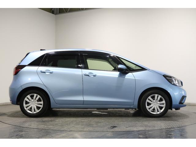 フィット ホーム　認定中古車　１年保証付　ワンオーナー　ナビ　Ｂカメラ　ドラレコ　ＥＴＣ　運転支援　衝突軽減ブレーキ　リアカメ　ＬＥＤライト　クリアランスソナー　エアバッグ　ｉストップ　スマ－トキ－　盗難防止装置　ＢＴ（28枚目）