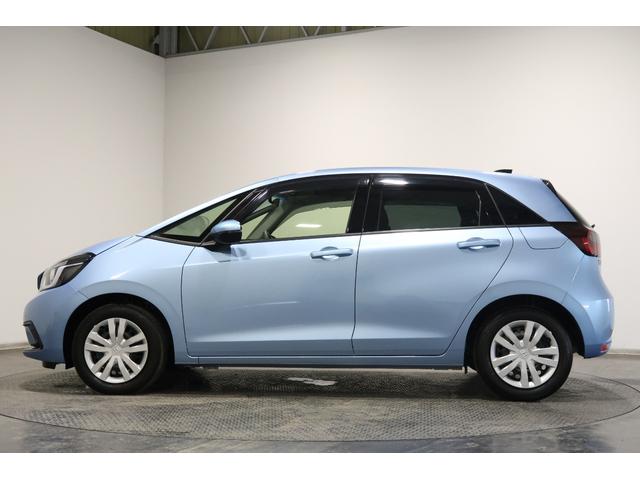 フィット ホーム　認定中古車　１年保証付　ワンオーナー　ナビ　Ｂカメラ　ドラレコ　ＥＴＣ　運転支援　衝突軽減ブレーキ　リアカメ　ＬＥＤライト　クリアランスソナー　エアバッグ　ｉストップ　スマ－トキ－　盗難防止装置　ＢＴ（29枚目）