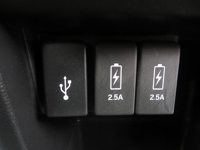 N-WGNカスタム GターボSS2トーンカラースタイルパッケージ 認定中古車 Bluetooth対応ナビ ドラレコ バックカメラ USB入力端子 MTモードパドルシフト クルーズコントロール ターボ車 ベンチシート ETC フルセグ 電動格納ミラー オートライト(20枚目)