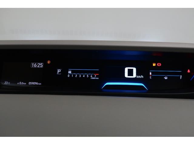 フリード Ｇ・ホンダセンシング　ホンダ認定中古車　１年保証　ナビ　Ｂカメラ　ドラレコ　ＥＴＣ　ワンオーナー　Ｆセグ　追突被害軽減ブレーキ　ｉストップ　Ｗエアバッグ　パワーウィンドウ　１オ－ナ－　アクティブクルーズコントロール　ＶＳＡ（17枚目）