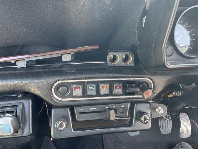 MINI スプライトi マニュアル4速車 屋根付き車庫保管 長期前オーナー使用者 アルミ 同色オーバーフェンダー エアコン ETC 革巻きステアリング(30枚目)