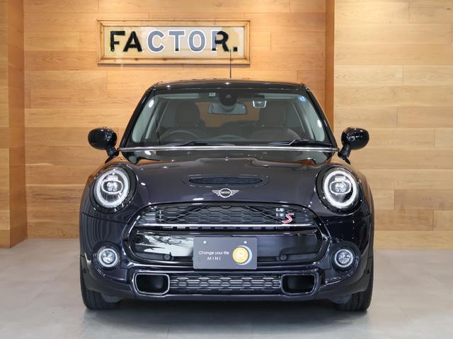 5ドア クーパーS 限定車 限定車 1オーナー 専用レザー 専用レザー ブラックスタイル オプションカラー 衝突軽減B ACC パーキングA スマートキー 純正ナビ Bカメラ 前後PDC ドライビングモード LED フォグ ETC 整備記録簿(13枚目)