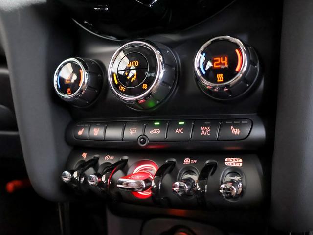 5ドア クーパーS 限定車 限定車 1オーナー 専用レザー 専用レザー ブラックスタイル オプションカラー 衝突軽減B ACC パーキングA スマートキー 純正ナビ Bカメラ 前後PDC ドライビングモード LED フォグ ETC 整備記録簿(58枚目)