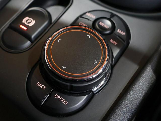 ワン クラブマン ワンオーナー 特別仕様車 バッキンガム 衝突軽減ブレーキ クルーズコントロール HDDナビ バックカメラ DVD 地デジ スマートキー 17インチAW LEDヘッドライト フォグランプ ディーラー整備記録簿 ETC プライバシーフィルム(56枚目)