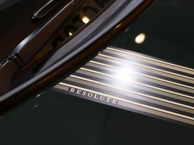 クーパーS レゾリュートエディション 特別仕様車 1オーナー レゾリュートエディション 特別仕様車 1オーナー 専用ボディカラー 専用ストライプ 専用ブロンズアクセントパーツ ハーフレザー シートヒーター バックカメラ パーキングアシスト 前後PDC 新車保証(8枚目)