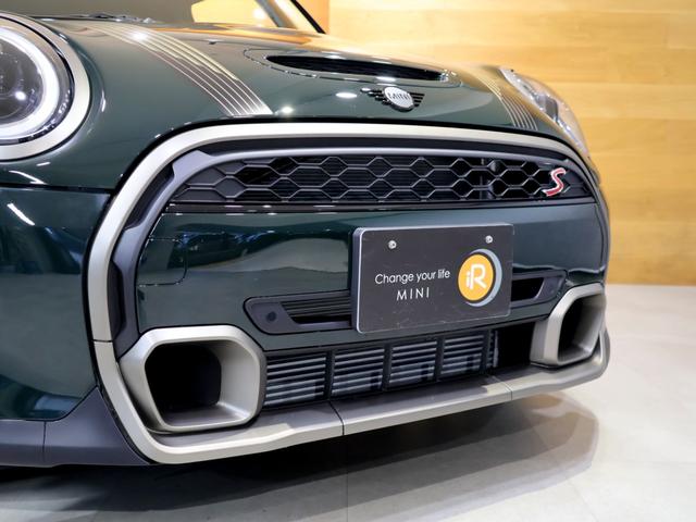 クーパーS レゾリュートエディション 特別仕様車 1オーナー レゾリュートエディション 特別仕様車 1オーナー 専用ボディカラー 専用ストライプ 専用ブロンズアクセントパーツ ハーフレザー シートヒーター バックカメラ パーキングアシスト 前後PDC 新車保証(27枚目)