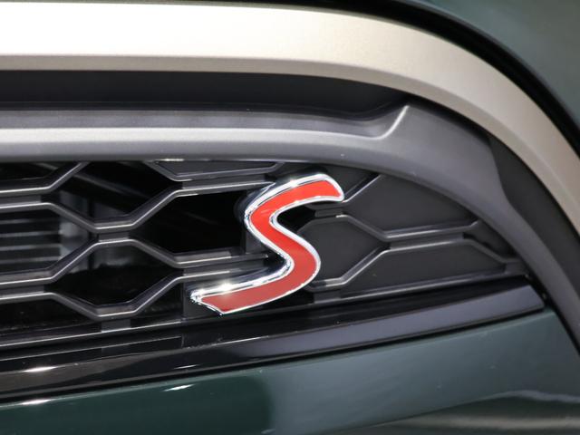 クーパーS レゾリュートエディション 特別仕様車 1オーナー レゾリュートエディション 特別仕様車 1オーナー 専用ボディカラー 専用ストライプ 専用ブロンズアクセントパーツ ハーフレザー シートヒーター バックカメラ パーキングアシスト 前後PDC 新車保証(29枚目)