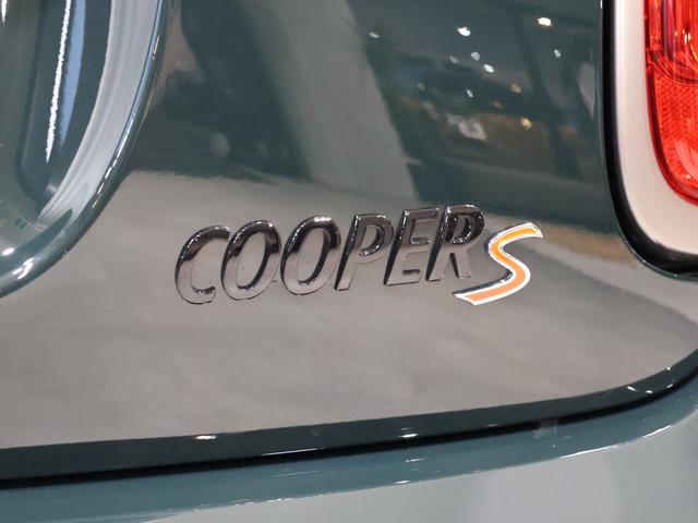クーパーS レゾリュートエディション 特別仕様車 1オーナー レゾリュートエディション 特別仕様車 1オーナー 専用ボディカラー 専用ストライプ 専用ブロンズアクセントパーツ ハーフレザー シートヒーター バックカメラ パーキングアシスト 前後PDC 新車保証(39枚目)