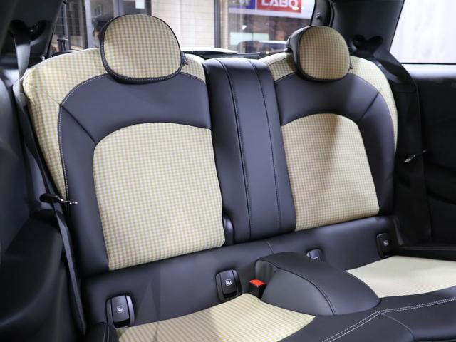 クーパーS レゾリュートエディション 特別仕様車 1オーナー レゾリュートエディション 特別仕様車 1オーナー 専用ボディカラー 専用ストライプ 専用ブロンズアクセントパーツ ハーフレザー シートヒーター バックカメラ パーキングアシスト 前後PDC 新車保証(48枚目)