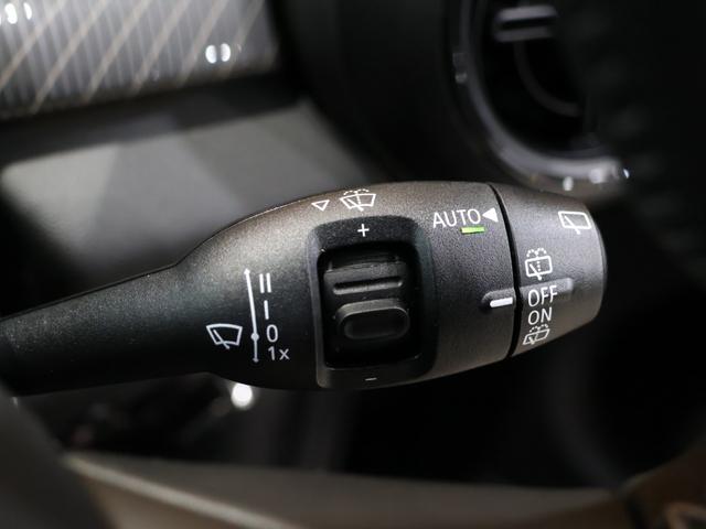 クーパーS レゾリュートエディション 特別仕様車 1オーナー レゾリュートエディション 特別仕様車 1オーナー 専用ボディカラー 専用ストライプ 専用ブロンズアクセントパーツ ハーフレザー シートヒーター バックカメラ パーキングアシスト 前後PDC 新車保証(71枚目)
