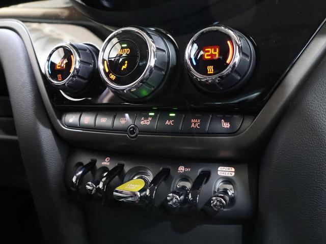 クーパーS E クロスオーバー オール4 整備記録簿完備 1オーナー PHEV 衝突軽減B ACC 純正ナビ Bカメラ PDCソナー シートヒーター コンフォートA ドライビングモード Bluetooth ETC2.0 LED 18インチAW 整備記録簿完備(60枚目)