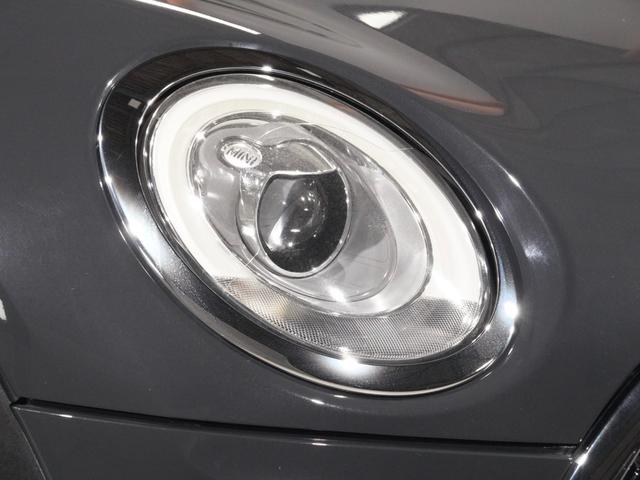 ＭＩＮＩ クーパーＳ　クラブマン　バックカメラ　ストレージコンパートメントパッケージ　スポーツシート　純正ナビ　ＬＥＤヘッドライト／フォグランプ　ホワイトターンシグナルライト　ＥＴＣ２．０　整備付（21枚目）