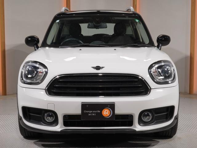 ＭＩＮＩ クーパーＤ　クロスオーバー　ワンオーナー　バックカメラ　前後障害物センサー　パーキングアシスト　ドライビングモード　アクティブクルコン　衝突軽減ブレーキ　コンフォートアクセス　オートテールゲート　ＥＴＣ２．０　整備付（8枚目）