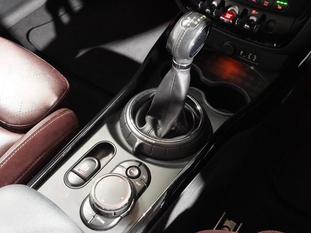 ＭＩＮＩ クーパーＳ　クラブマン　レザーシート／電動　シートヒーター　クルコン　ドライビングモード　コンフォートアクセス　バックカメラ　リア障害物センサー　スルーローディングシステム　純正ナビ　ＥＴＣ２．０　整備付（39枚目）