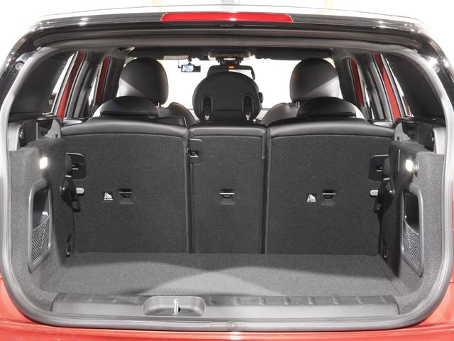 ＭＩＮＩ クーパーＳ　クラブマン　レザーシート／ヒーター　ｈａｒｍａｎ／ｋａｒｄｏｎ　ＪＣＷステアリング　ＡｐｐｌｅＣａｒＰｌａｙ　ワイヤレスチャージ　パーキングアシスト　バックカメラ　前後障害物センサー　純正ナビ　ＥＴＣ２．０整備付（29枚目）
